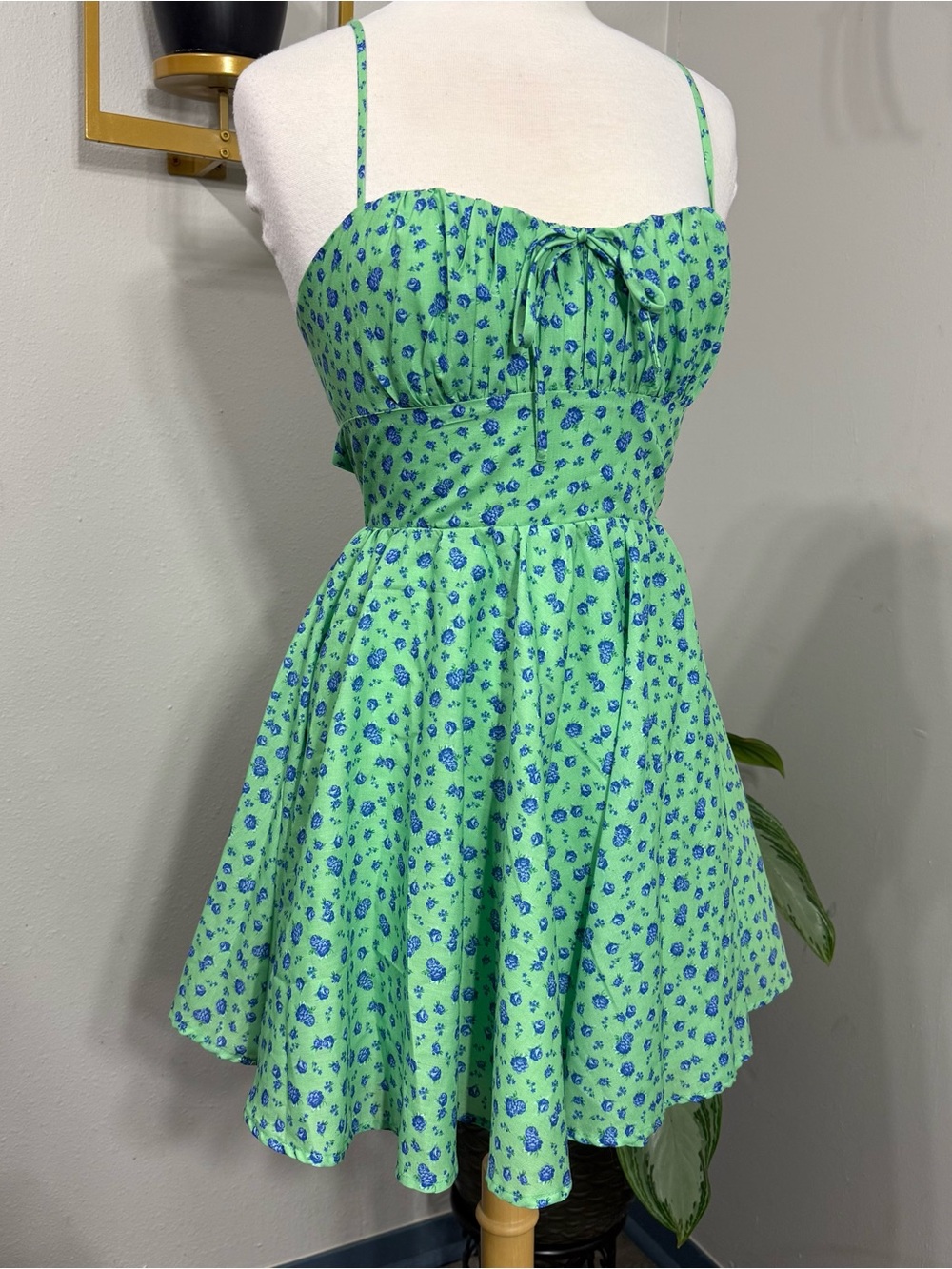 Windsor Green Blue Floral Mini Dress M Lace Up Open Back Cottagecore